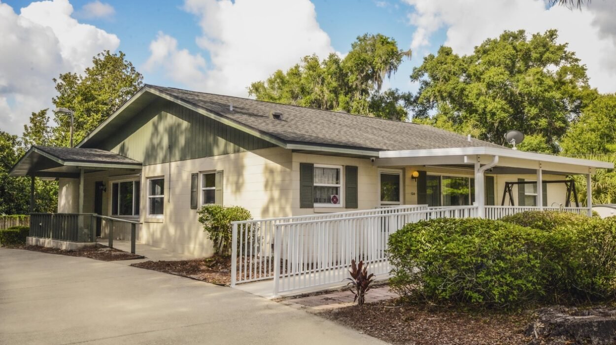Halfway House for Women and Childrens in Florida